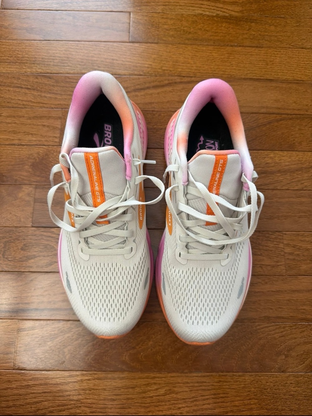 Women’s Brooks